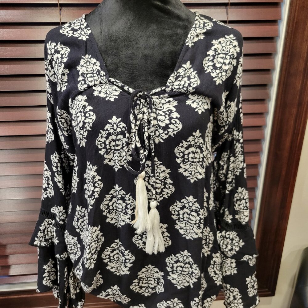 Blue Island Black and White Beach Cover Size Small